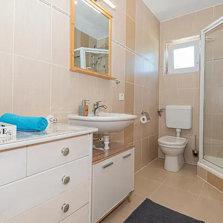 Casa vacanze In With Wifi Primošten