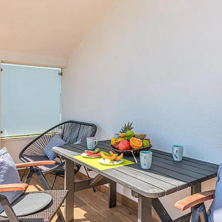 In With Wifi * Primošten