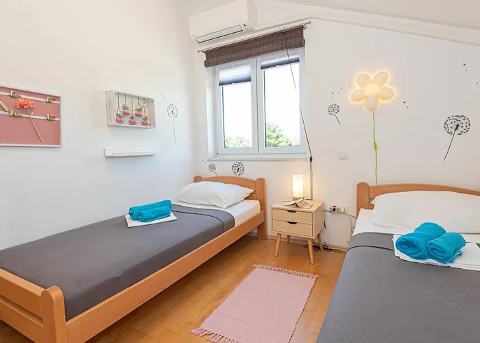 Vakantiehuis In With Wifi Primošten