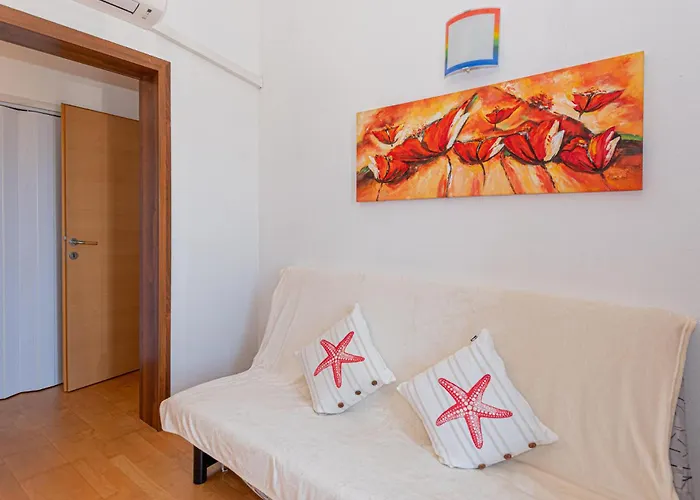 In With Wifi Holiday home *