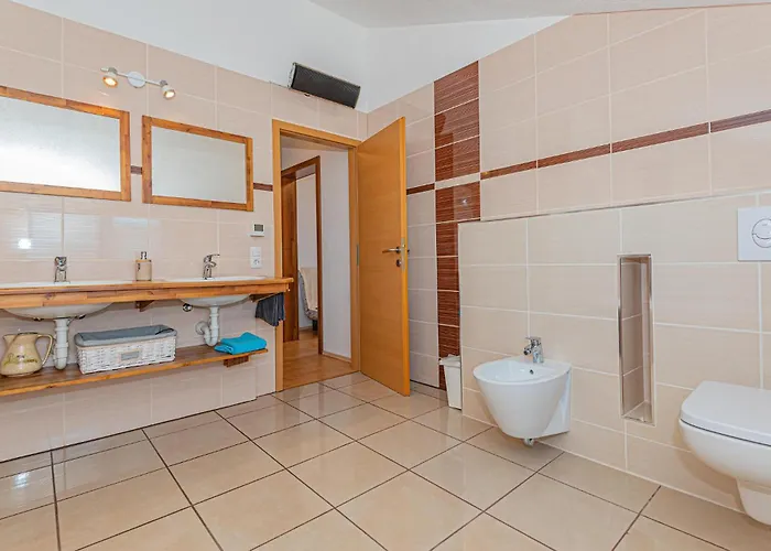 Holiday home In With Wifi