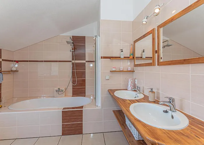 In With Wifi Primošten