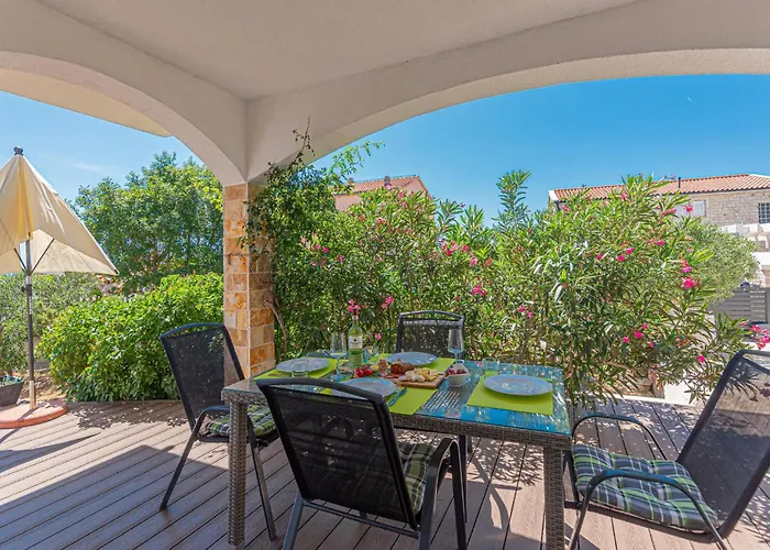 Vakantiehuis In With Wifi Primošten